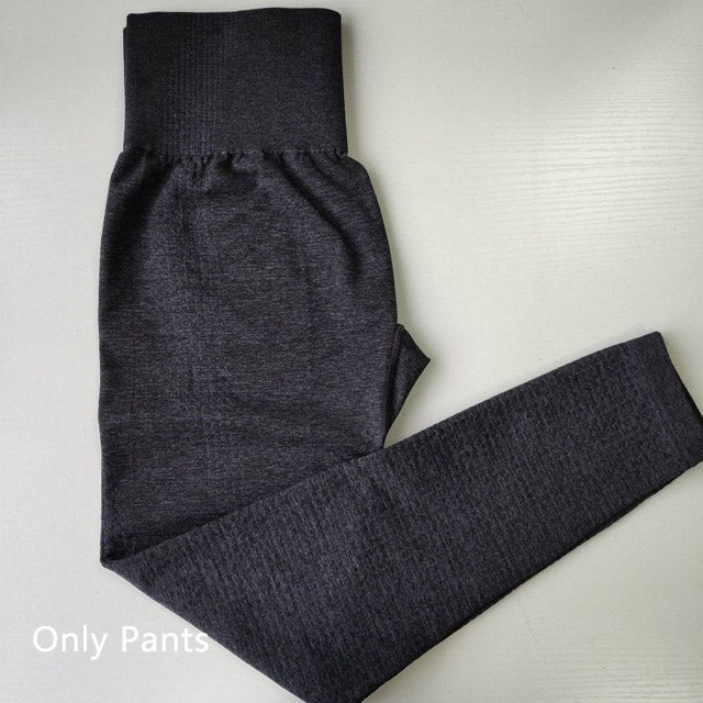 Veshje fitnes - Bluz dhe Leggings