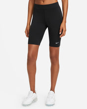 Load image into Gallery viewer, Nike Essential Shorts